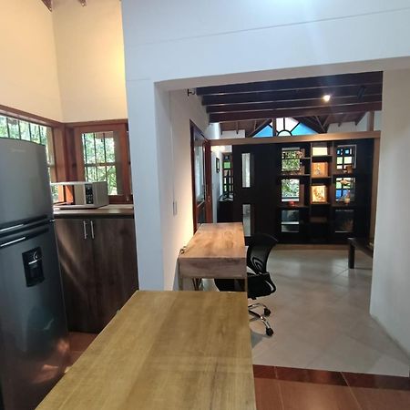 Loft Campestre Con Terraza En El Poblado Apartment Меделин Екстериор снимка